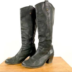Frye Melissa Womens Boots Pull on with Button Accent Size 7.5